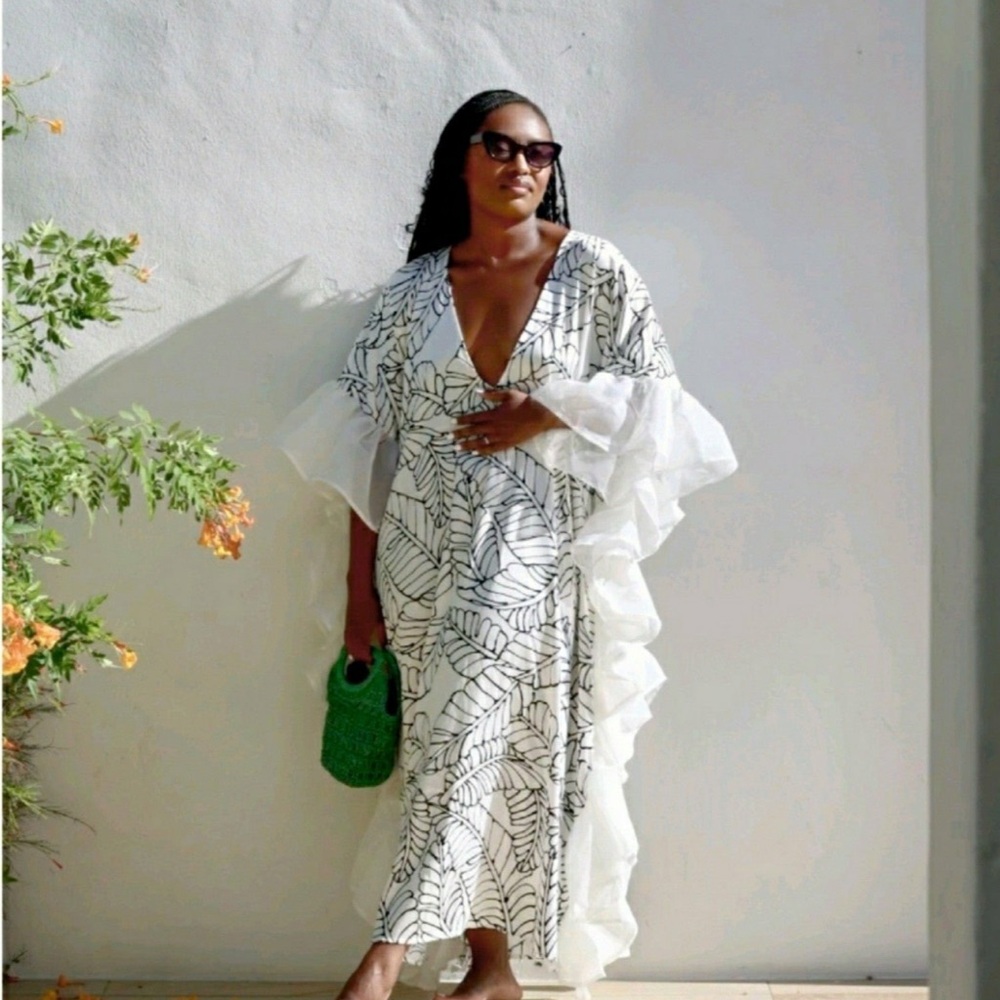 Fe Noel White and Black Palm Leaf Print Swim Coverup